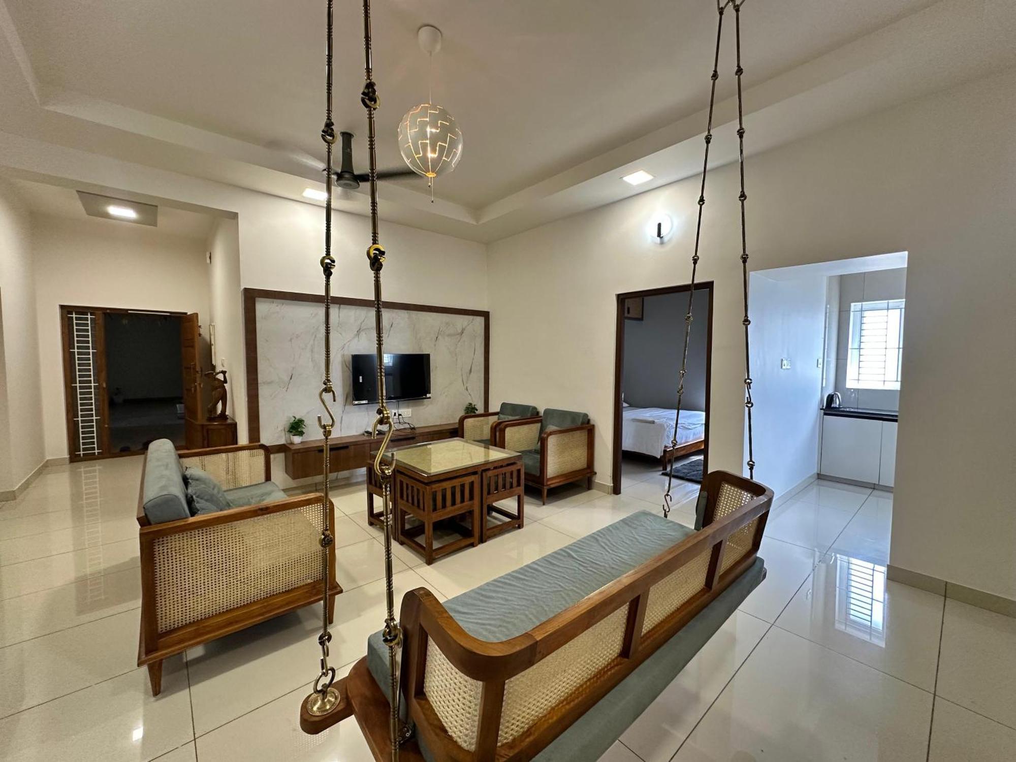 Thulasi Avenue Inn Pollachi Exterior photo